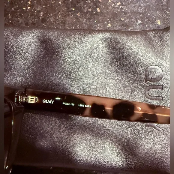 QUAY AUSTRALIA AFTER HOURS Tortoise Black Frame / Black Fade Lens - Picture 4 of 4